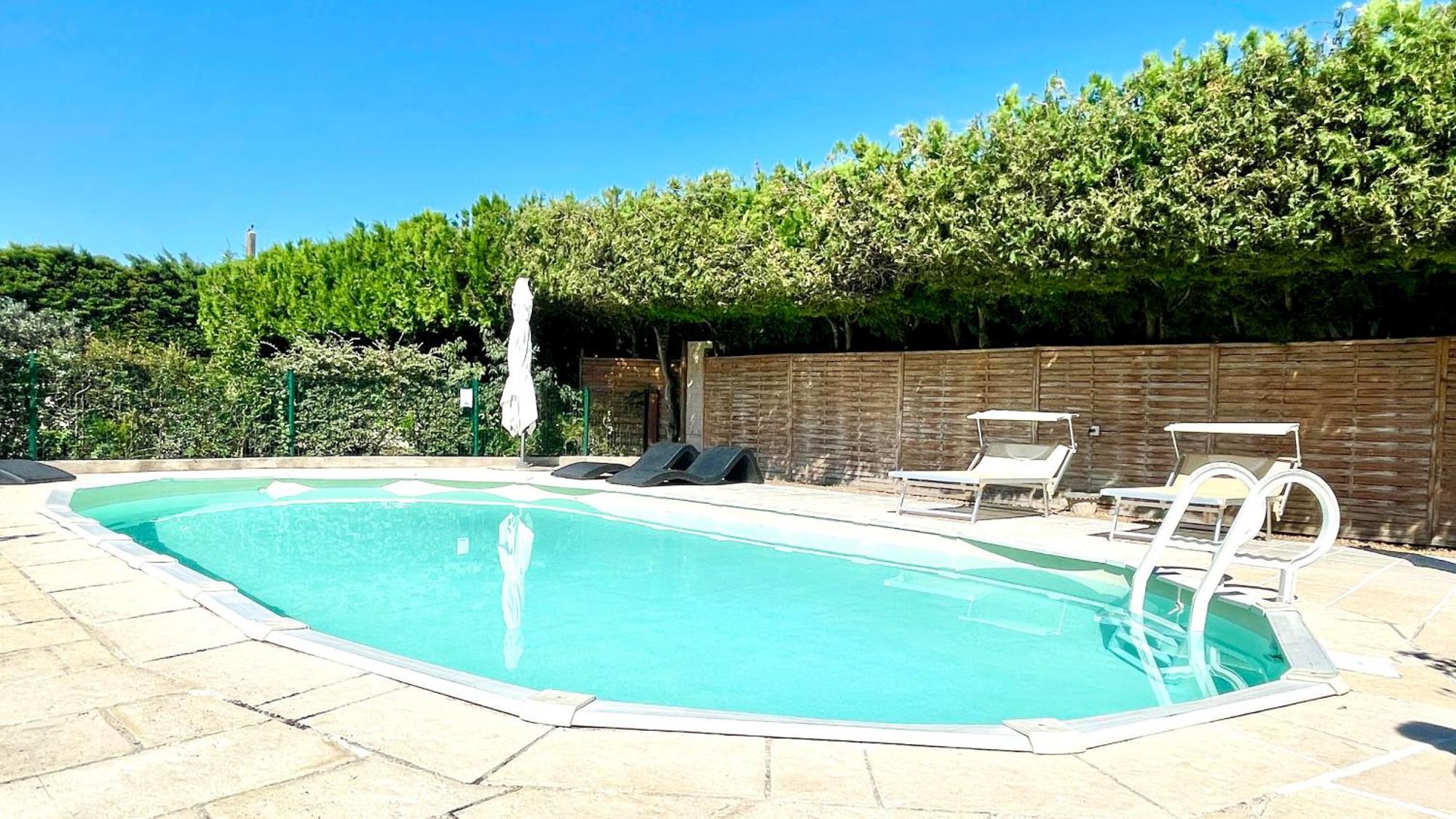 Rendez-Vous Avec Les Cigales - Gite 6 Personnes 100M2 - Piscine Privee - Climatisation Cheval-Blanc Eksteriør billede